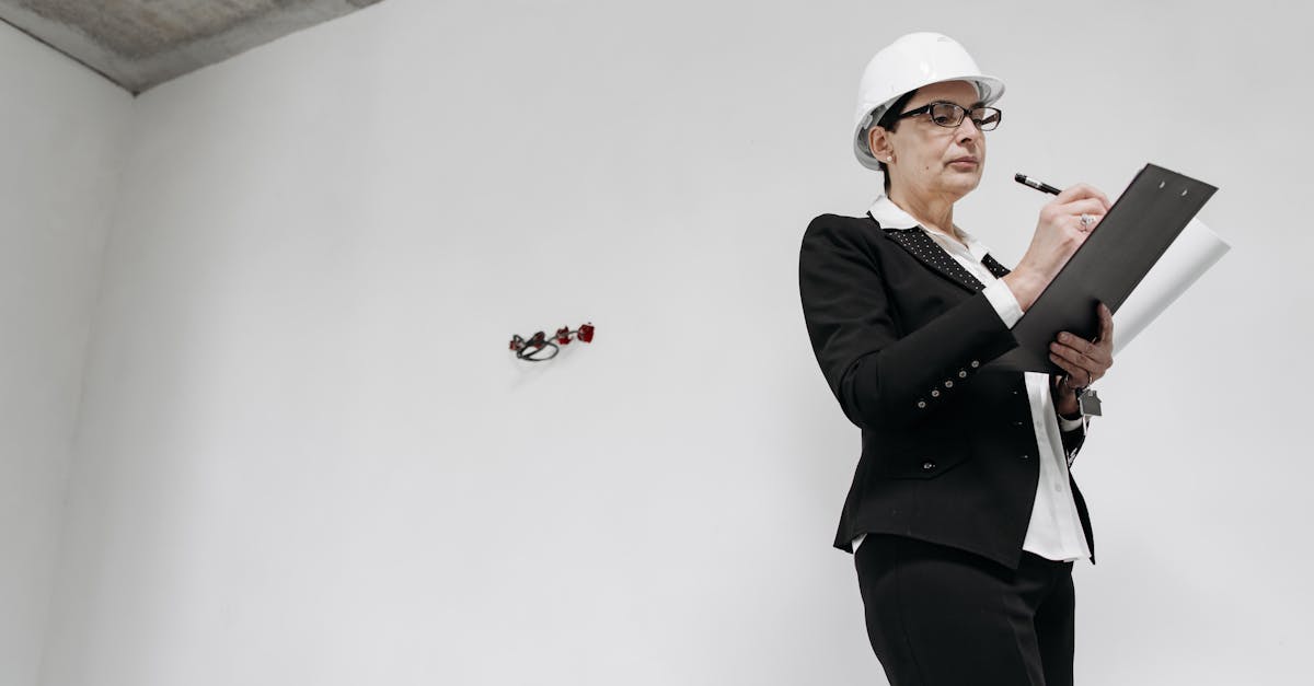 découvrez les responsabilités essentielles des propriétaires et gestionnaires pour assurer la réussite et la bonne gestion de leur entreprise.