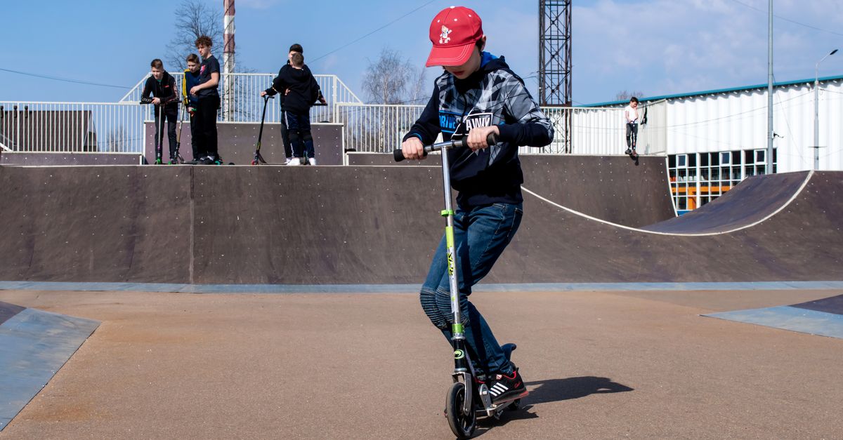 découvrez notre gamme cc sport scooter, alliant performance et style pour une conduite urbaine dynamique et confortable.